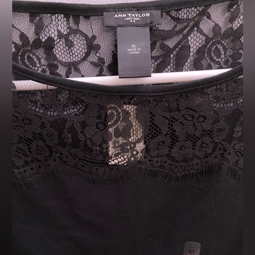 Ann Taylor Black T-shirt with Black Lace - Picture 4 of 6